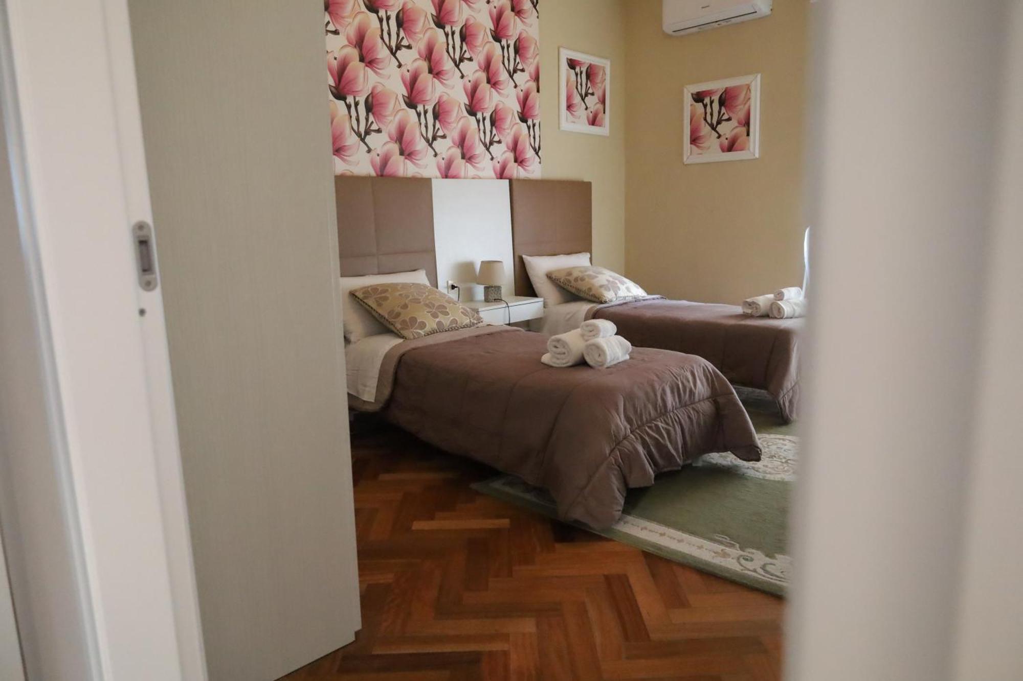 סאסארי Accademia Apartment מראה חיצוני תמונה