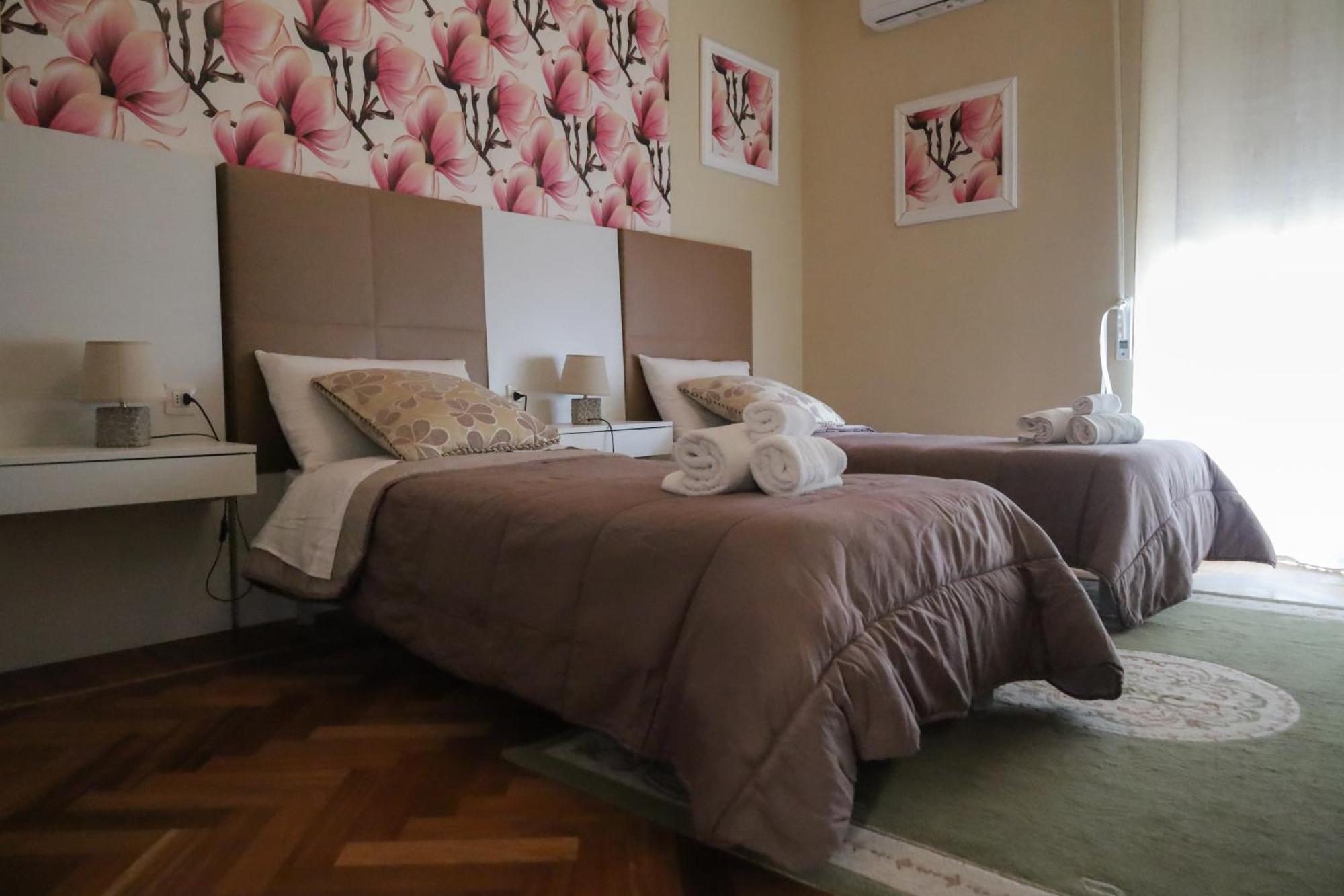 סאסארי Accademia Apartment מראה חיצוני תמונה